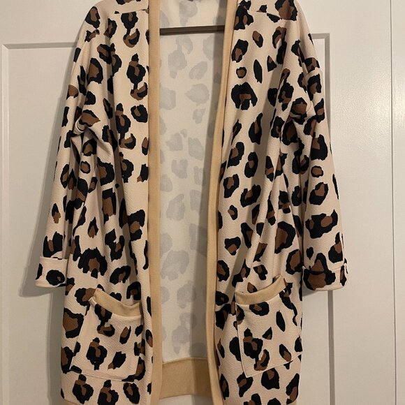 Boutique Leopard Print Cardigan Size XL - Picture 1 of 1